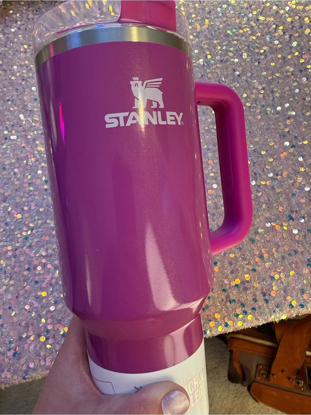 NWT Stanley 40 oz Quencher H2.0
FlowState Tumbler in "Punch
Shimmer" ✨🩷 - Picture 9 of 9